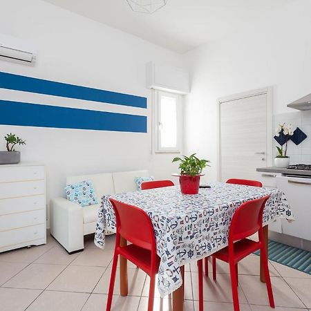 Nicola House Il Faro Apartment Червия Екстериор снимка