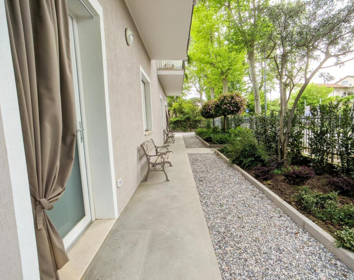 Nicola House Il Faro Apartment Червия Екстериор снимка